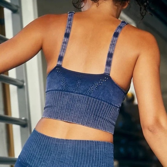 NWOT Free People Good Karma High-Neck Crop Tank size M/L WASHED BLACK - Picture 5 of 9